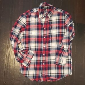 Men's plaid flannel button up